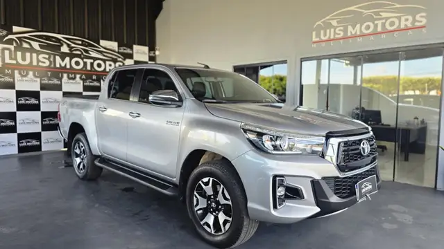 Carro Toyota Hilux Cabine Dupla 2019 Hilux 2.8 TDI SRX CD 4x4 (Aut)
