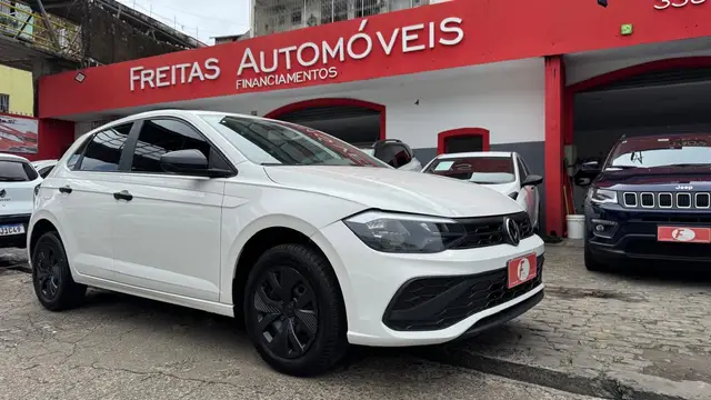 Carro Volkswagen Polo 2023 Track 1.0 Flex 12V 5p