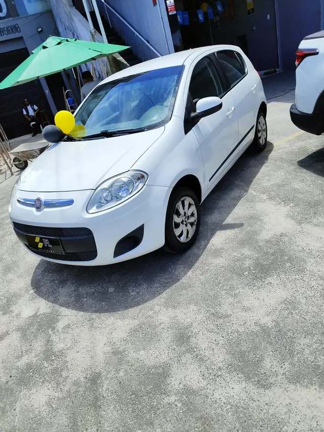 Carro Fiat Palio 2015 Attractive 1.0 Evo (Flex)