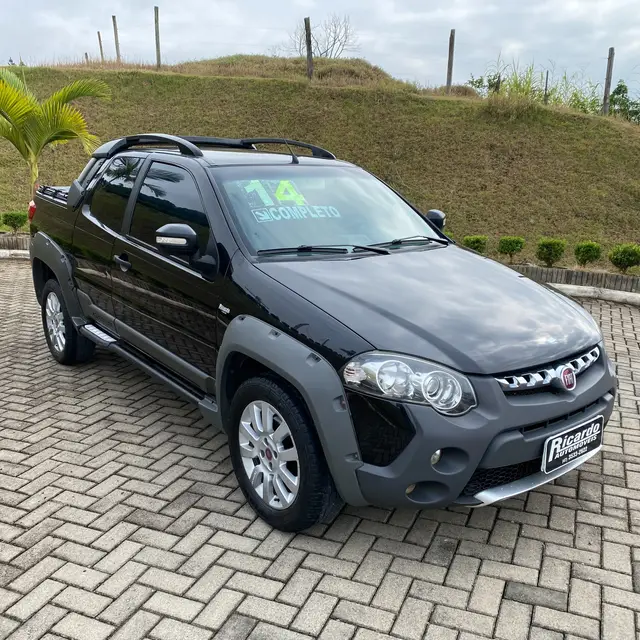 Carro Fiat Strada 2014 Adv.1.8 16V Dualogic Flex CD