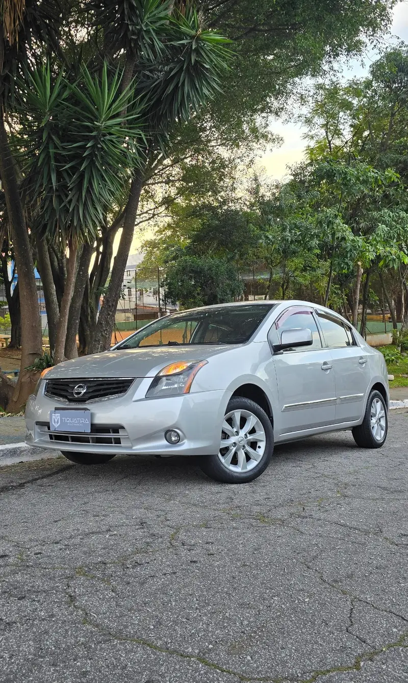 Nissan Sentra 2.0 16V CVT (flex)