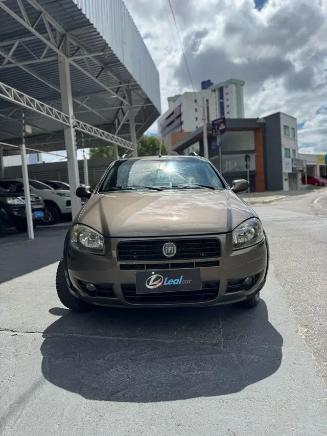 Carro Fiat Strada 2012 Working 1.4 (Flex) (Cabine Dupla)