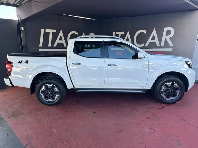 Carro Nissan Frontier 2023 2.3 TD CD Platinum 4x4