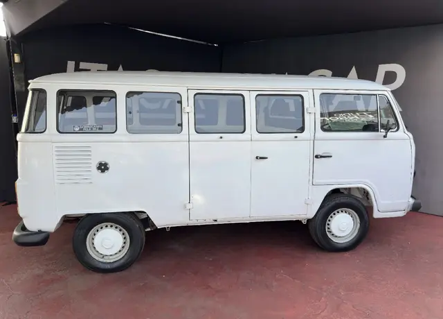Carro Volkswagen Kombi 1996 Standard 1.6