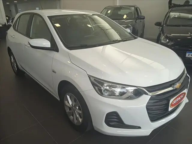 Carro Chevrolet Onix Plus 2023 LT 1.0