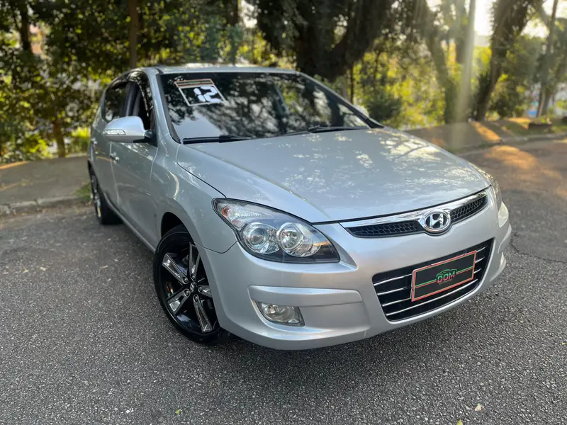 Hyundai i30 GLS 2.0 16V (aut)