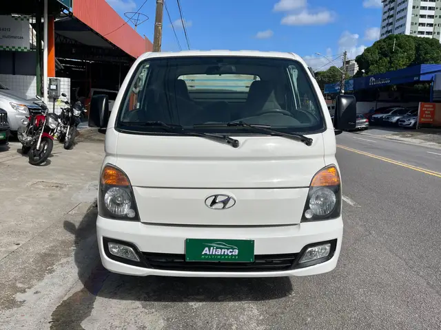 Carro Hyundai HR 2014 2.5 TCI HD Longo com Caçamba