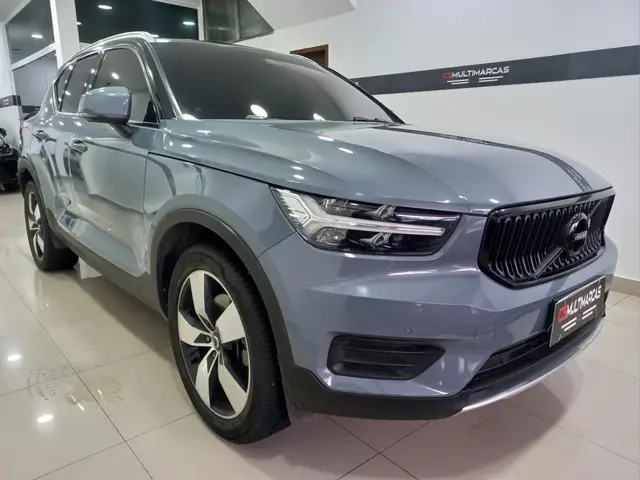 Carro Volvo XC40 2021 2.0 T4 Momentum FWD