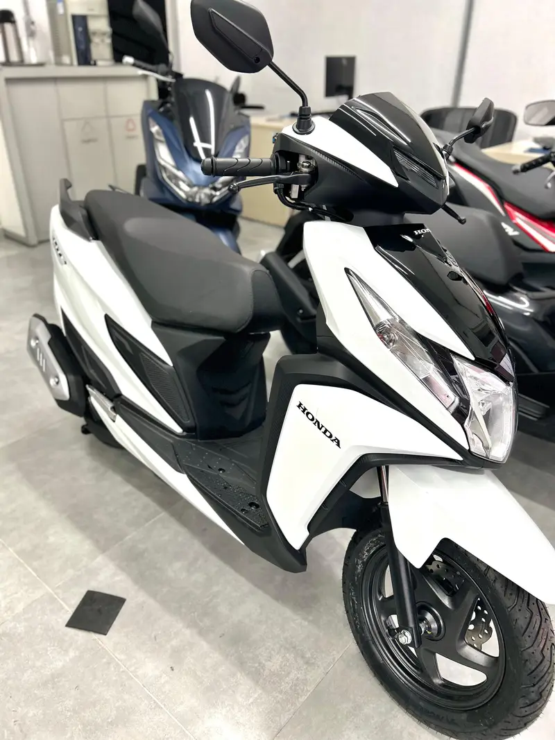 Honda Elite 125 CBS