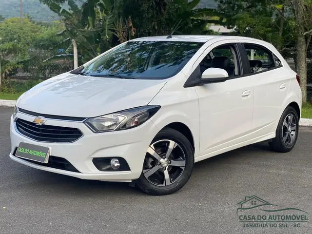 Carro Chevrolet Onix 2018 1.4 Activ SPE/4 (Aut)
