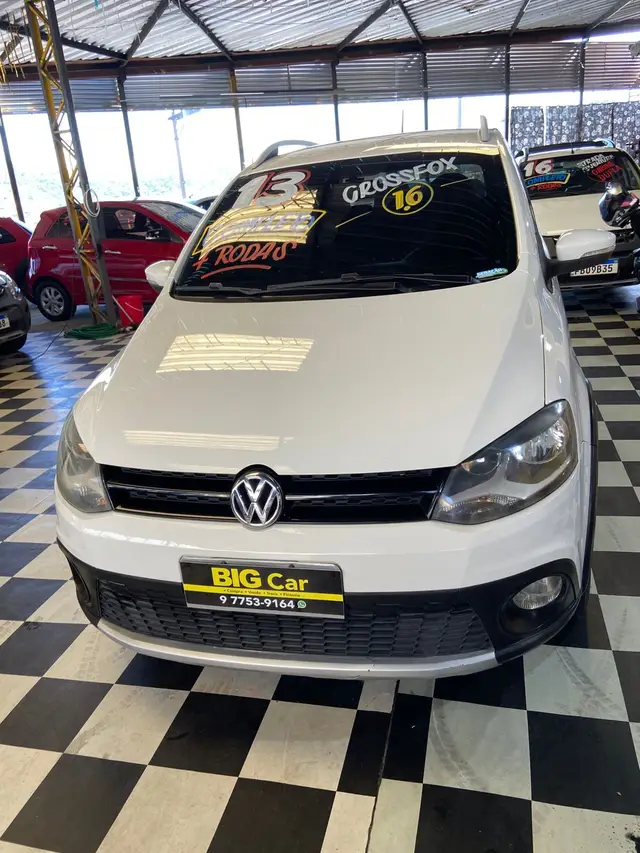 Carro Volkswagen CrossFox 2013 1.6 VHT (Flex)