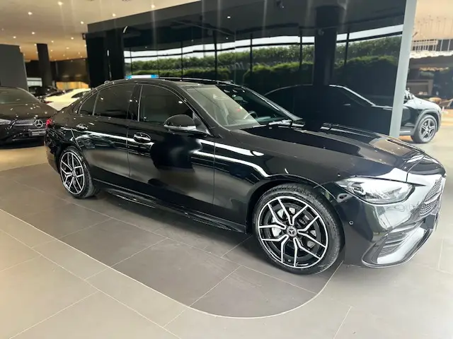 Mercedes-Benz C 300 C 300 AMG Line