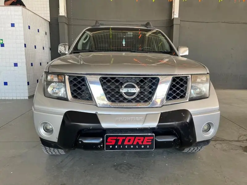 Nissan Frontier LE 4x4 2.5 16V (cab. dupla)