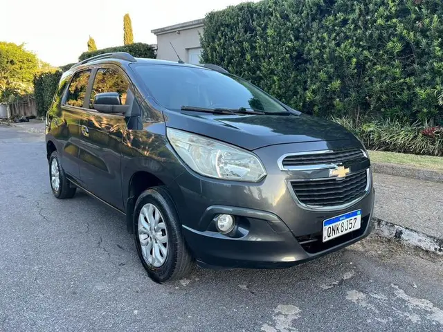 Carro Chevrolet Spin 2018 Activ 1.8 (Flex) (Aut)