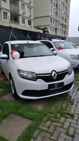 Carro Renault Sandero 2016 Expression 1.0 16V (Flex)