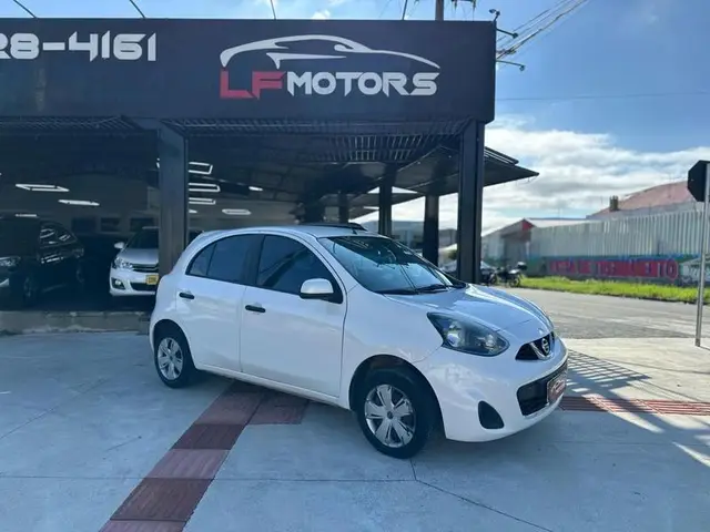 Carro Nissan March 2015 1.0 12V (Flex)