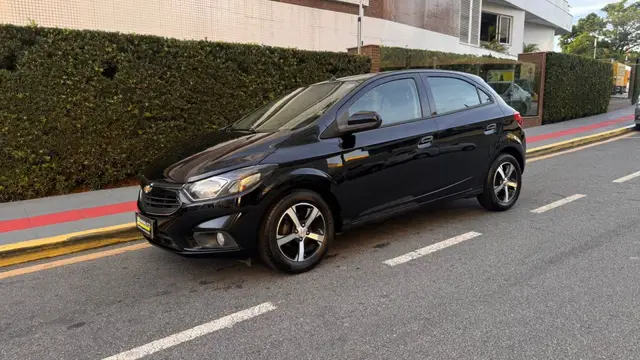 Carro Chevrolet Onix 2018 1.4 LTZ SPE/4 (Aut)
