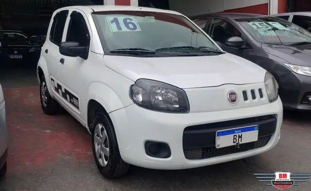 Carro Fiat Uno 2016 Vivace 1.0 8V (Flex) 4p