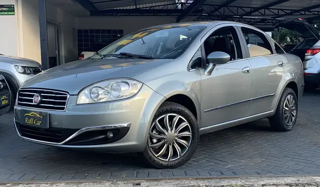 Carro Fiat Linea 2016 Blackmotion 1.8 16V (Flex)