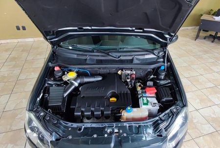 Siena HLX 1.8 8V (Flex)