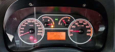 Siena HLX 1.8 8V (Flex)
