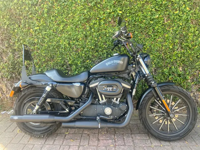 Carro Harley-Davidson Sportster XL 883 2014 Iron