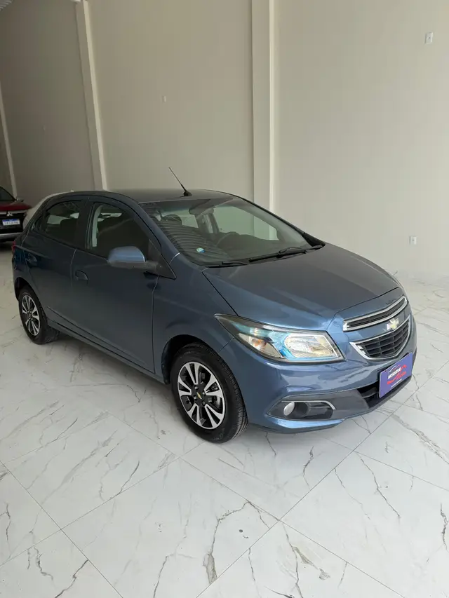Carro Chevrolet Onix 2016 1.4 LTZ SPE/4 (Aut)
