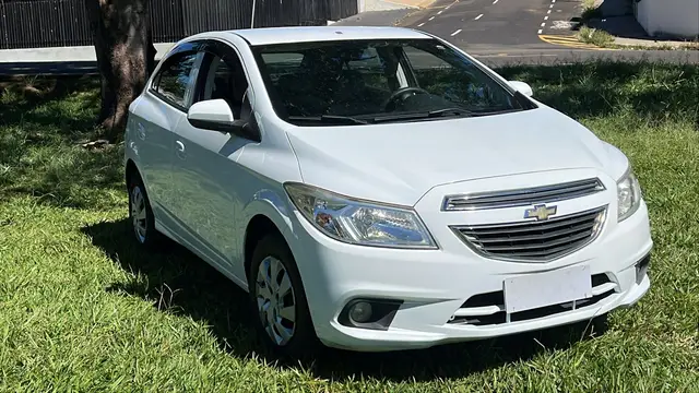 Carro Chevrolet Onix 2016 1.0 LT SPE/4