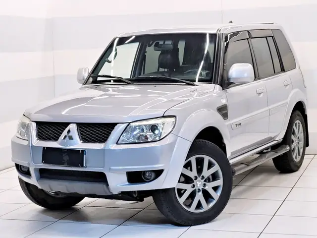 Carro Mitsubishi Pajero TR4 2014 2.0 16V 4x2 (Flex) (Aut)