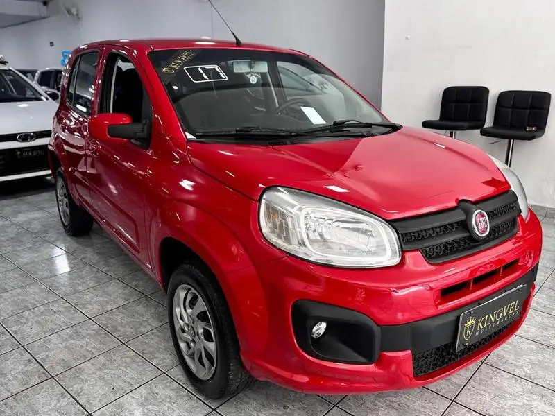Fiat Uno Attractive 1.0 (Flex) 4p