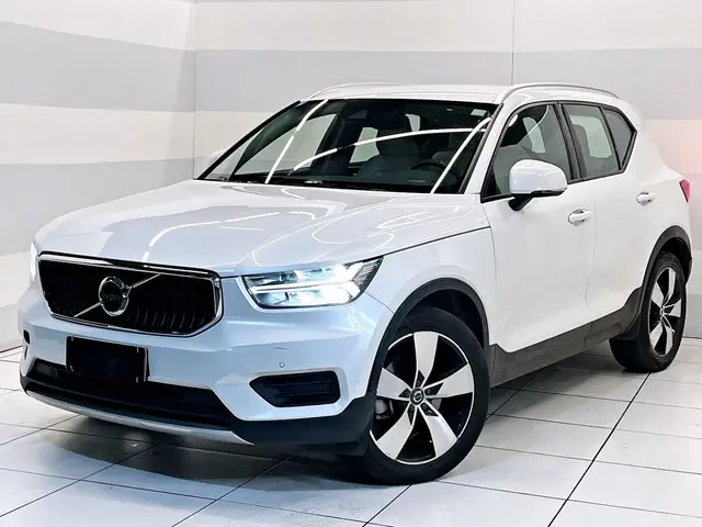 Carro Volvo XC40 2021 2.0 T4 Momentum FWD