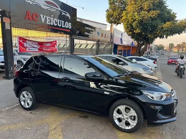 Carro Chevrolet Onix 2023 LTZ 1.0 Turbo (Aut.)