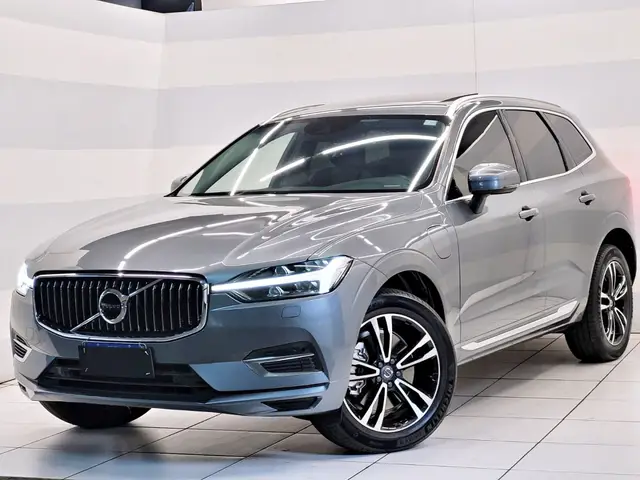 Carro Volvo XC60 2021 Momentum T8 2.0 Hybrid AWD (Aut)