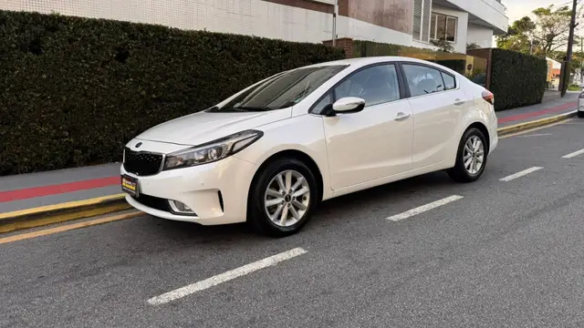 Carro Kia Cerato 2019 1.6 AT E.395