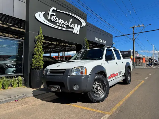 Carro Nissan Frontier 2006 XE 4x4 2.8 Eletronic (cab. dupla)