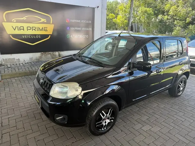 Carro Fiat Uno 2012 Vivace 1.0 8V (Flex) 4p