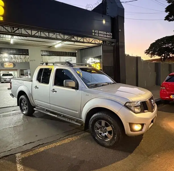 Nissan Frontier 2.5 TD CD 4x4 SV Attack