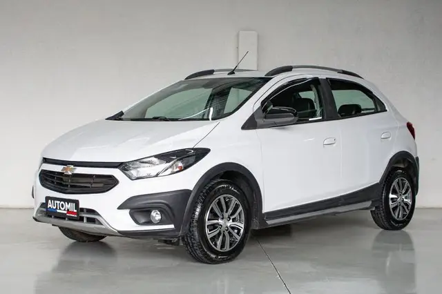 Carro Chevrolet Onix 2018 1.4 Activ SPE/4