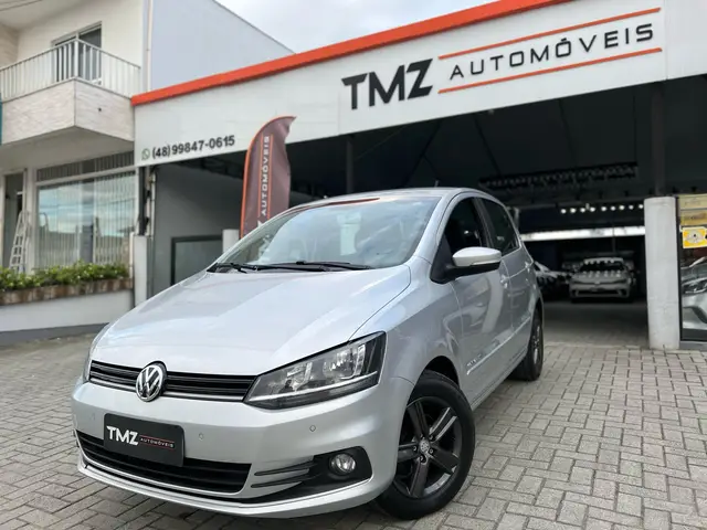 Carro Volkswagen Fox 2017 1.6 MSI Comfortline I-Motion (Flex)
