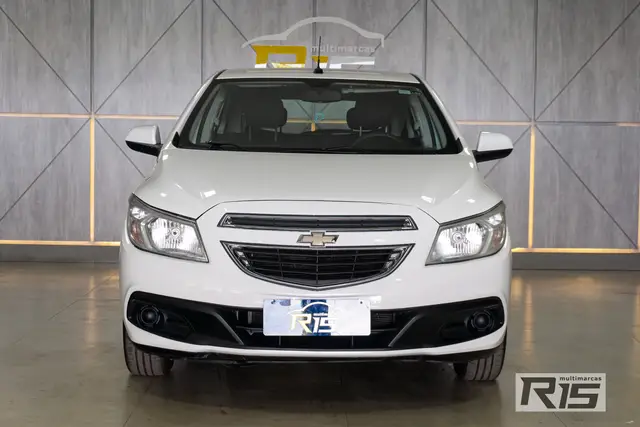 Carro Chevrolet Onix 2014 1.0 LT SPE/4
