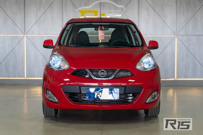 Nissan March 1.0 12V SV (Flex)