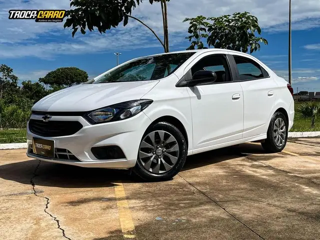 Carro Chevrolet Onix Plus 2021 1.0 LT (Flex)
