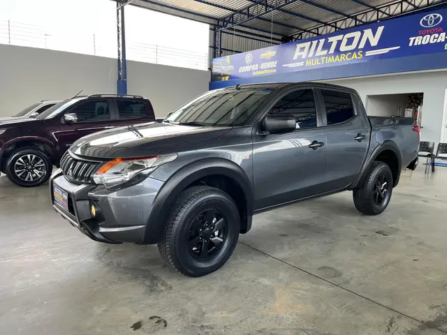 Carro Mitsubishi L200 Triton Outdoor 2025 GLX 2.4 Turbo