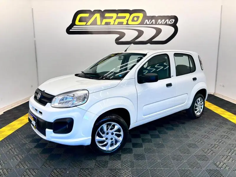 Fiat Uno Attractive 1.0 (Flex) 4p