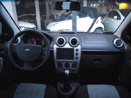 Fiesta Sedan 1.6 (Flex)