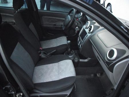 Fiesta Sedan 1.6 (Flex)