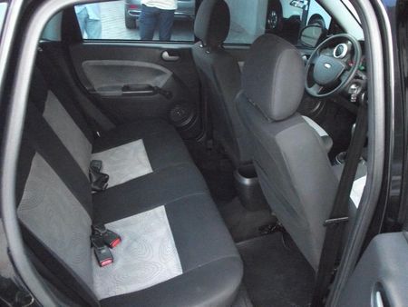 Fiesta Sedan 1.6 (Flex)