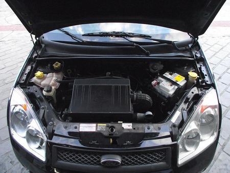 Fiesta Sedan 1.6 (Flex)