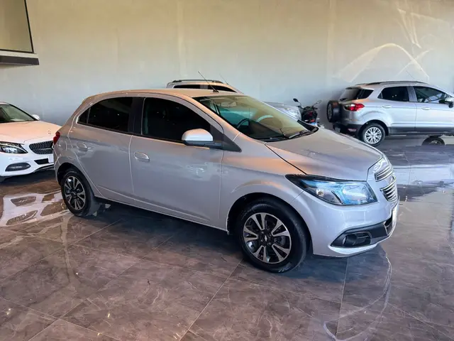 Carro Chevrolet Onix 2013 1.4 LTZ SPE/4