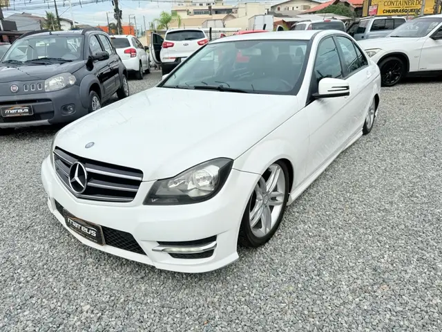 Carro Mercedes-Benz Classe C 2013 C-180 CGI Sport 1.6 TB 16V (Aut.)
